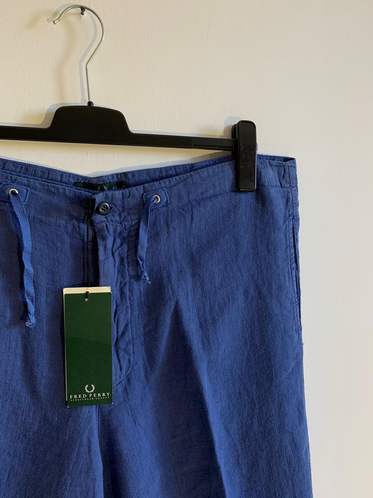Shorts Fred Perry. Taglia 54. Colore blu. 100% Lino - GLWear #