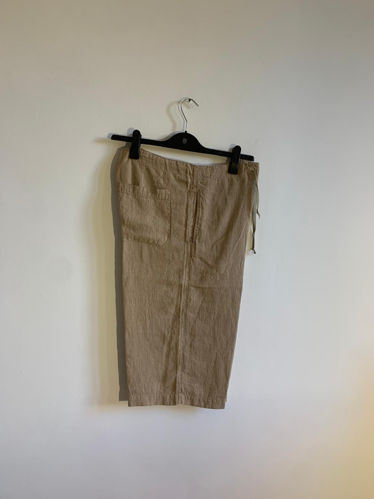 Shorts Fred Perry. Taglia 50. Colore beige. 100% Lino - GLWear #