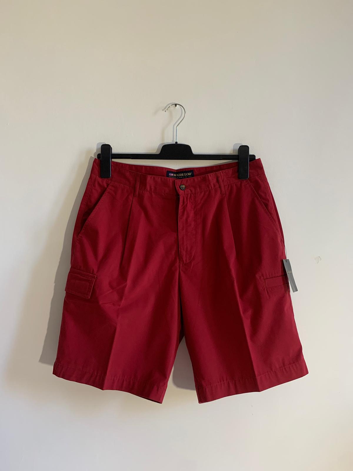 Shorts McGregor mod. East Bryant. Taglia 50. Colore rosso. 80% Cotone 20% Poliestere