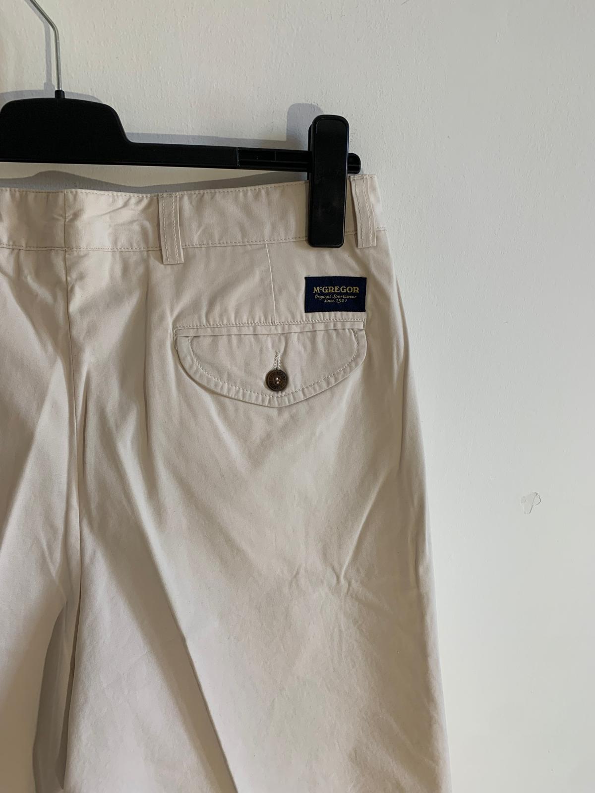 Shorts McGregor mod. Arkin Davos. Taglia 50. Colore bianco panna. 100% Cotone