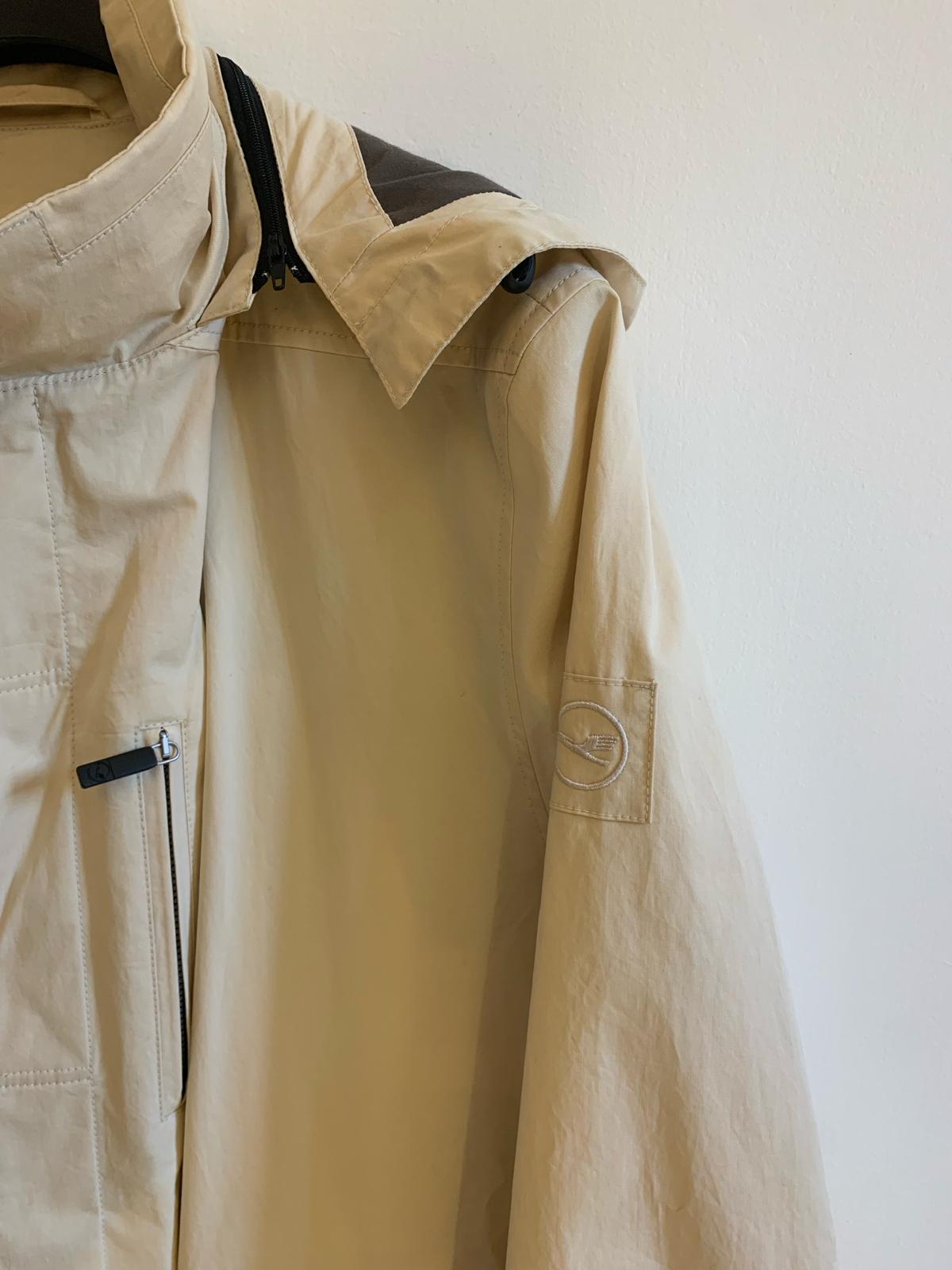 Giacca Bush per Lufthansa. Colore beige. Taglia 48 - GLWear #