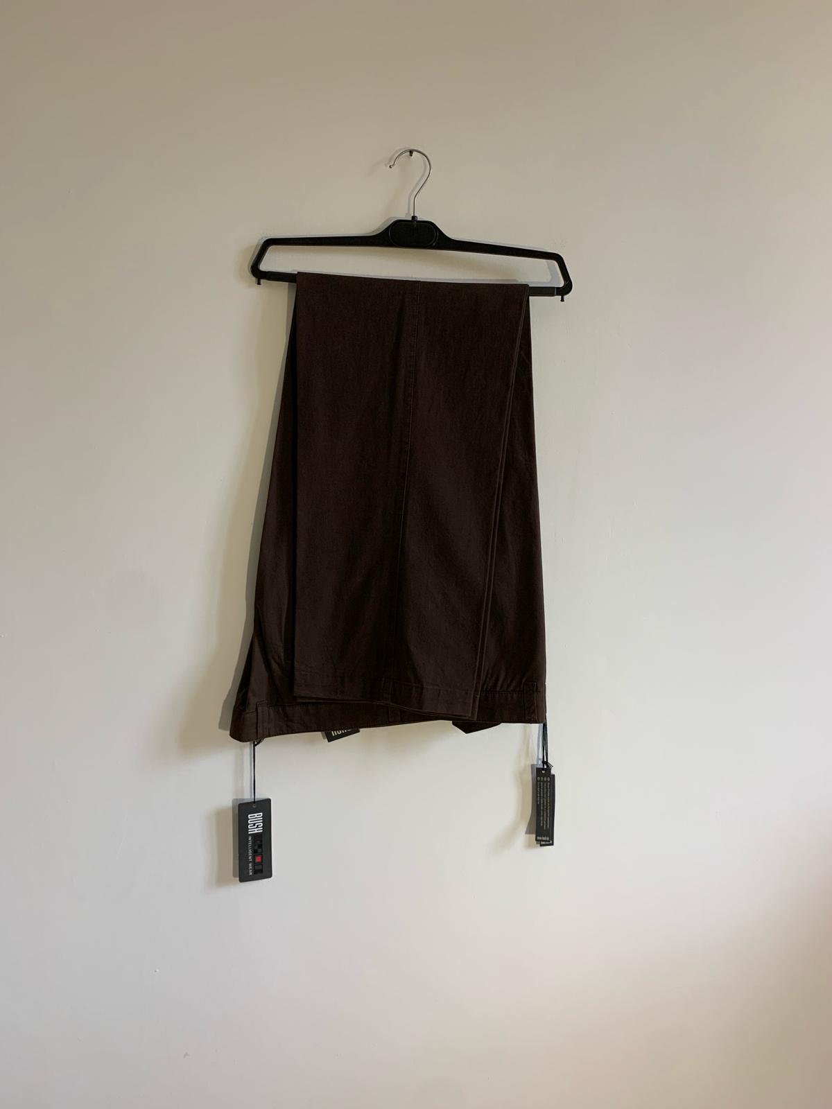 Pantalone Bush.Taglia 56. 97% Cotone 3% Elastan. Colore marrone - GLWear #