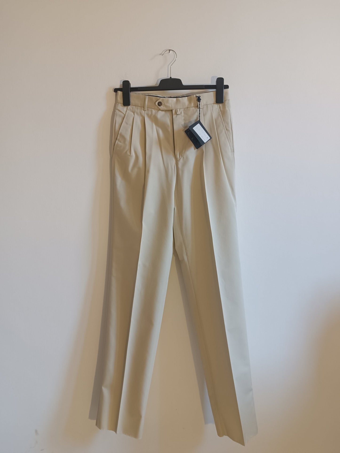 Pantalone McGregor modello Sevilla Bologna. Taglia 46. 67% Poliestere 33% Cotone - GLWear #