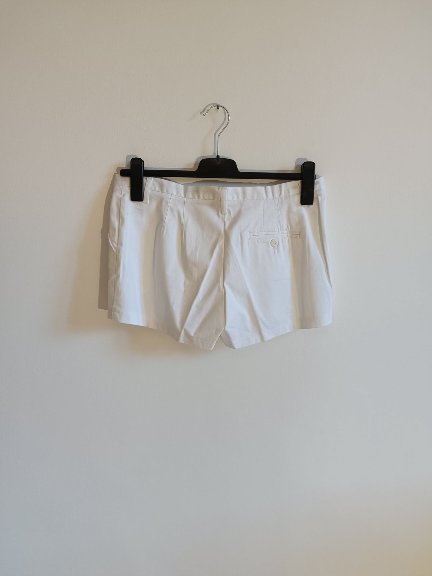 Shorts Fred Perry Donna. 100% Cotone Taglia 46 . Colore bianco - GLWear #