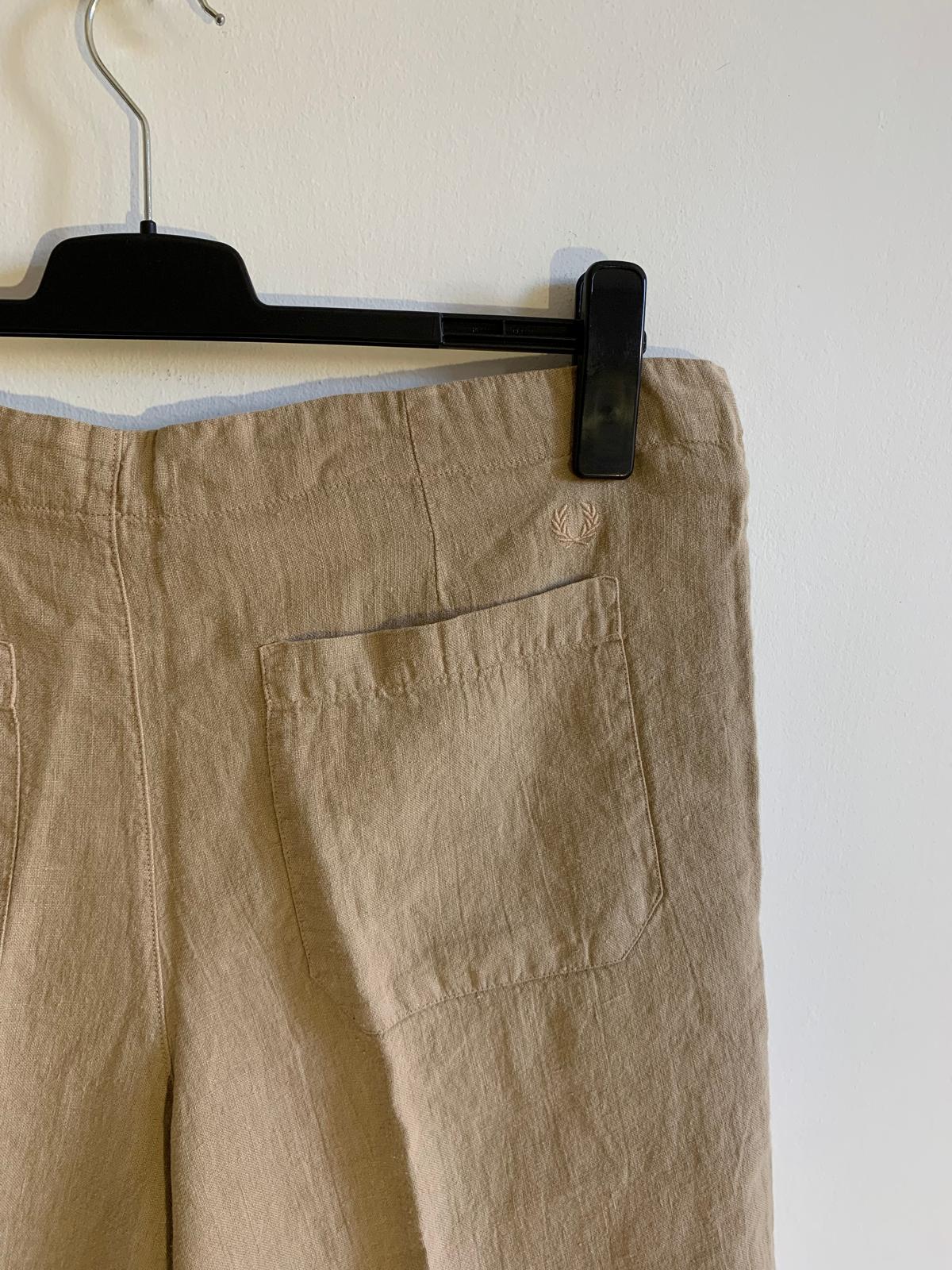 Shorts Fred Perry. Taglia 50. Colore beige. 100% Lino - GLWear #
