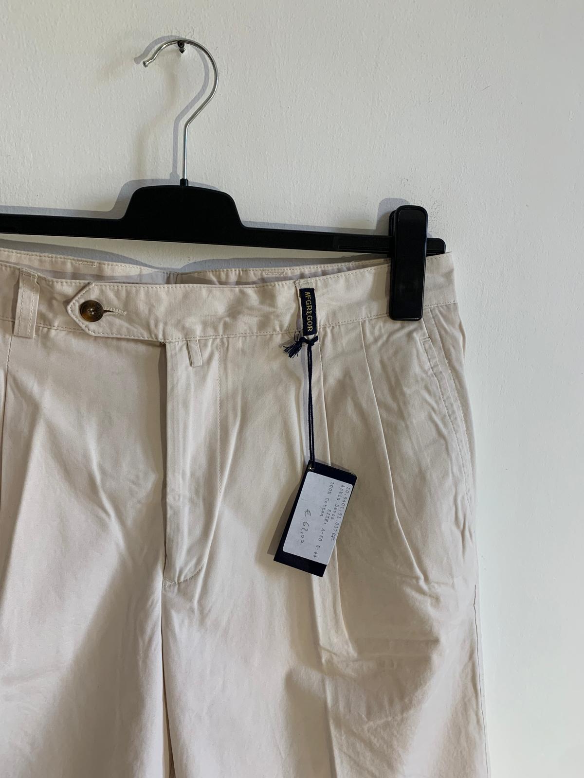 Shorts McGregor mod. Arkin Davos. Taglia 50. Colore bianco panna. 100% Cotone