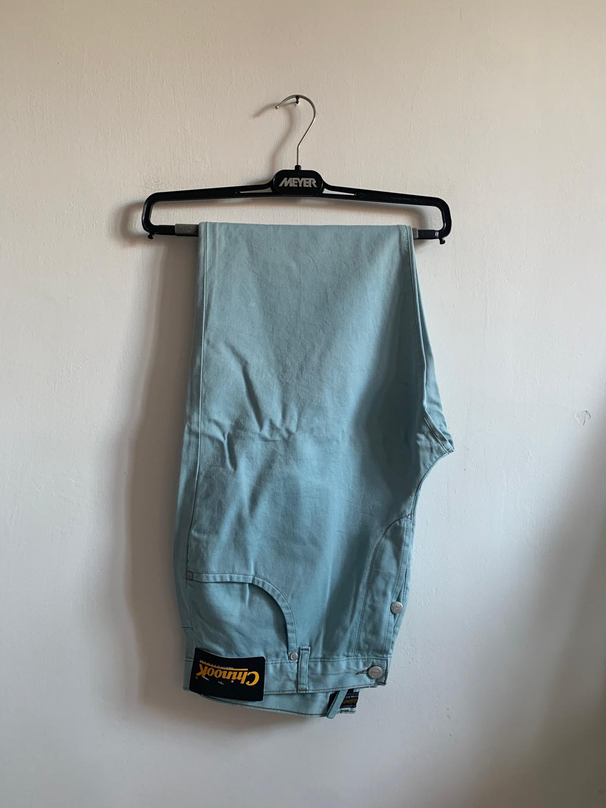 Pantalone Chinook. Taglia 52. 100% Cotone. Colore carta da zucchero