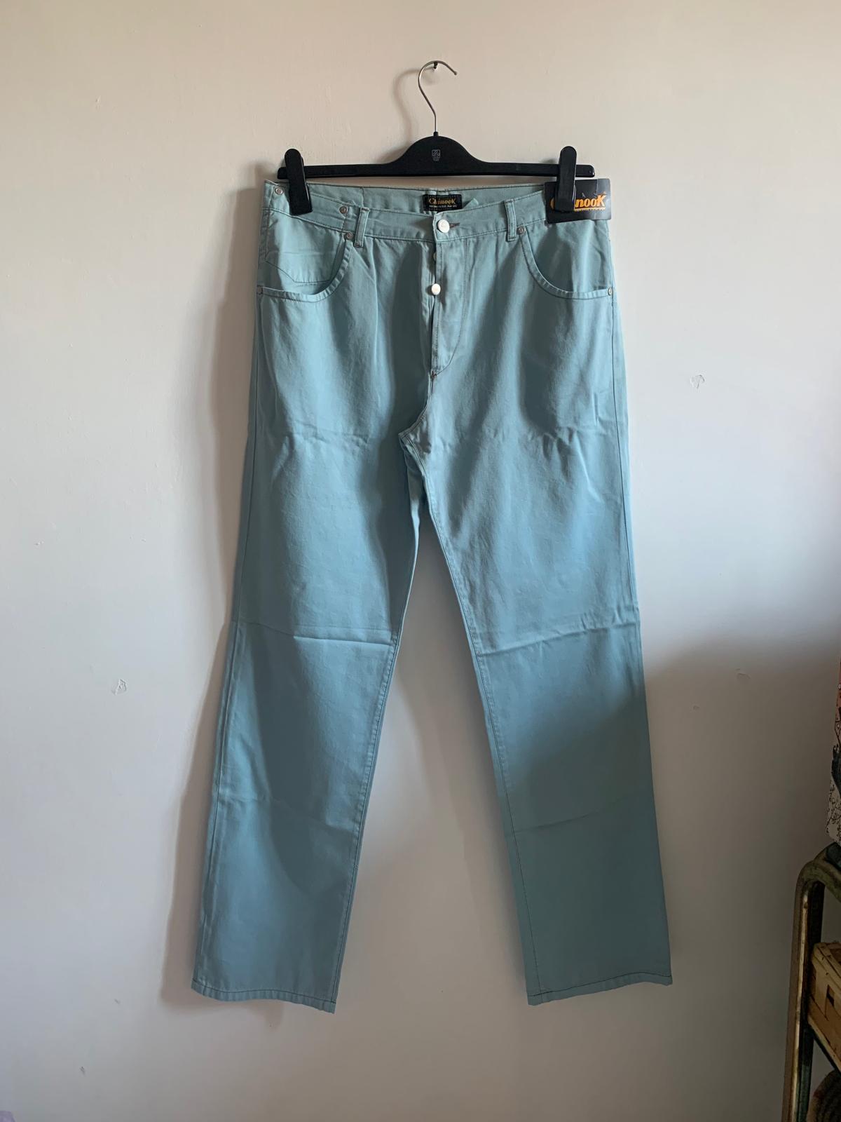 Pantalone Chinook. Taglia 52. 100% Cotone. Colore carta da zucchero