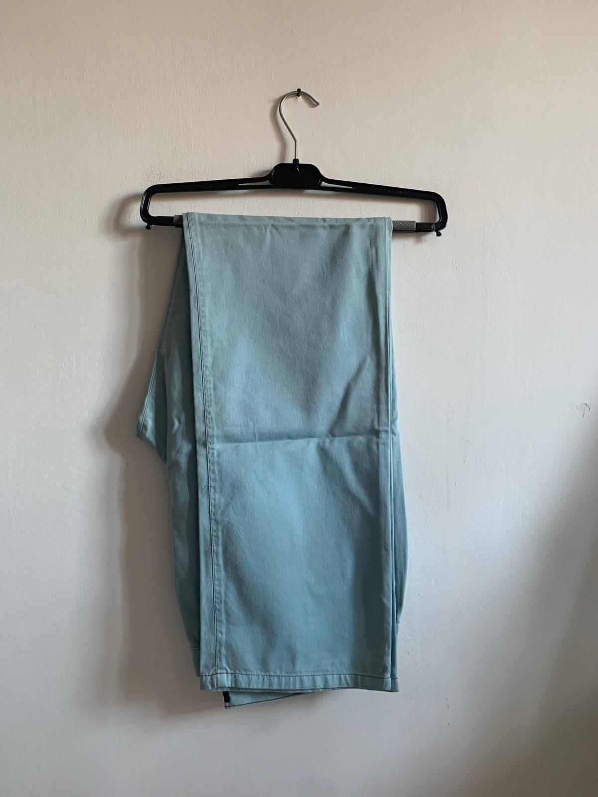 Pantalone Chinook. Taglia 52. 100% Cotone. Colore carta da zucchero