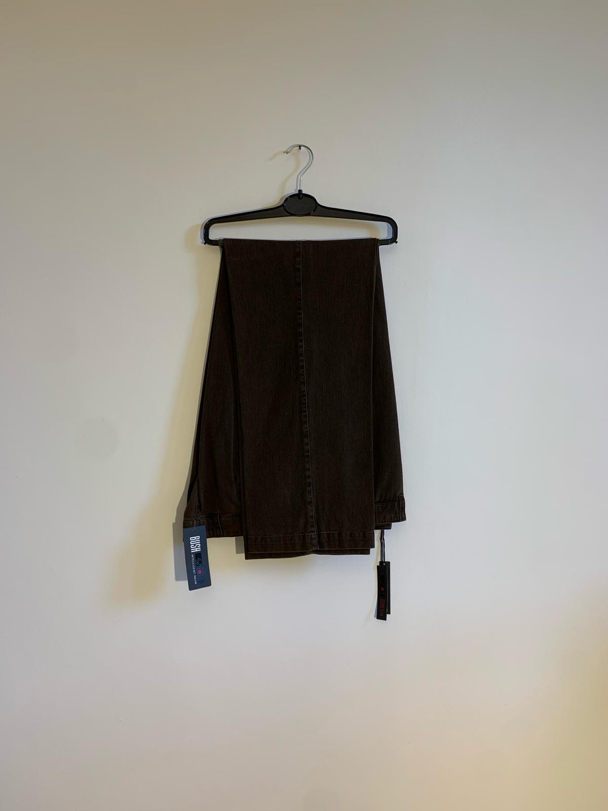 Pantalone Bush taglia 56. Colore marrone. 98% Cotone. - GLWear #