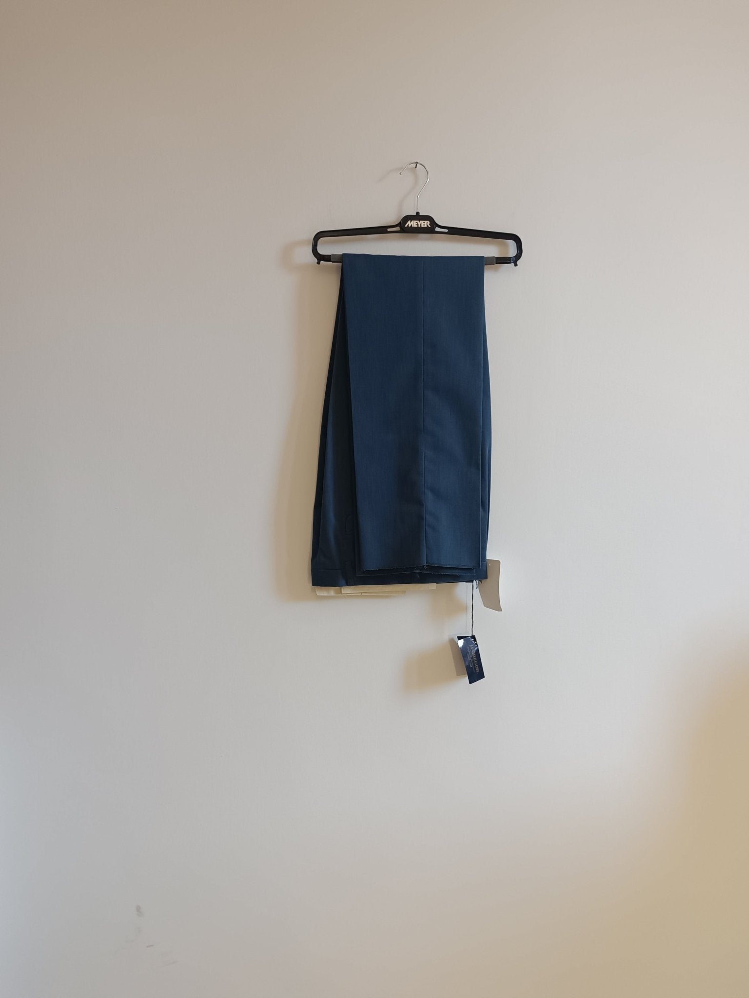 Pantalone McGregor colore blu. Taglia 46. 33% Cotone 67% Poliestere - GLWear #